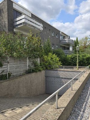 4‑Zimmer-Eigentumswohnung mit Kamin  Tiefgarage in Düsseldorf‑Stockum