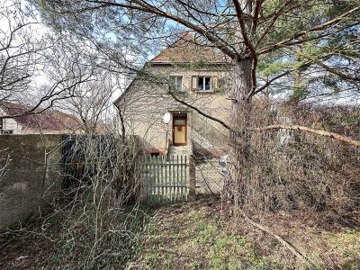 Doppelhaushälfte auf großzügigem Grundstück
