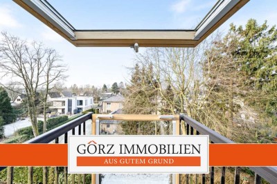 Ganz oben. Ganz besonders. 2 Zimmer Dachgeschosswohnung mit Licht, Charme & seltenem Extra