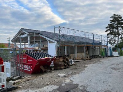 Neues 7-Zimmer-Einfamilienhaus mit Einliegerwohnung im Herzen von Prien, Hanglage