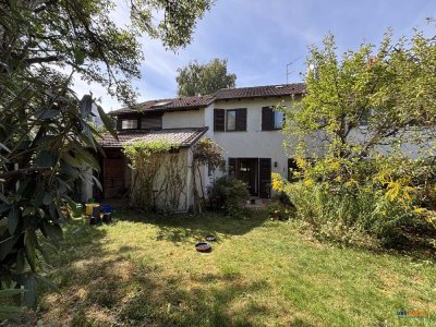 Ruhig gelegene Doppelhaushälfte mit großem Garten in Möhringen!