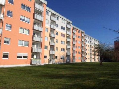 Modernisierte 3 Zimmer Wohnung mit Balkon zu vermieten
