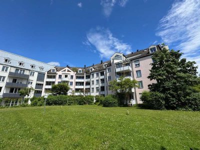 Bezugsfertig - Lebendig wohnen in Bogenhausen: 2-Zimmer-Wohnung mit Balkon