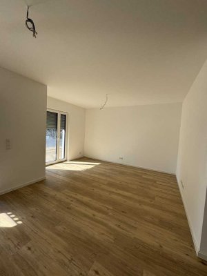 AUSSCHLIESSLICH MIT WOHNBERECHTIGUNGSSCHEIN! 2-Zimmer-EG-Wohnung m. Terrasse