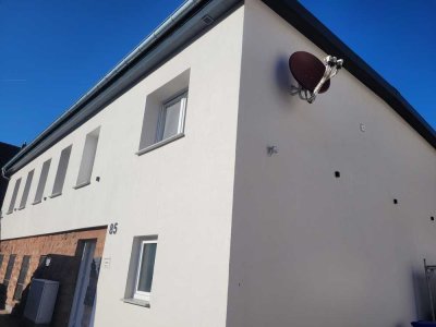 Neue schöne 3ZKB Wohnung in einem ruhigen Ort