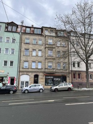 Provisionsfrei: Wohn- und Geschäftshaus in zentraler Lage der Südstadt Nürnbergs