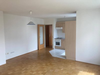 *Provisionsfrei* Helle 2-Zimmerwohnung in Kaisermühlen