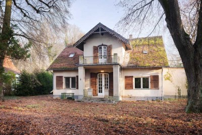 Einzigartiges historisches Villenanwesen mit parkähnlichem Grundstück am Sacrower See