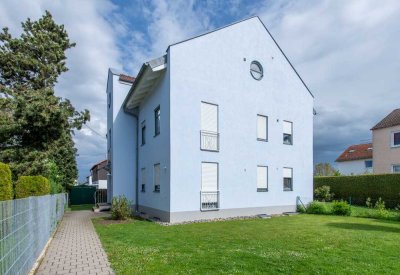 Kleine 2-Zimmer-Dachgeschosswohnung mit Stellplatz in Manching-Oberstimm (Bruttorendite p.a. 4,20%)