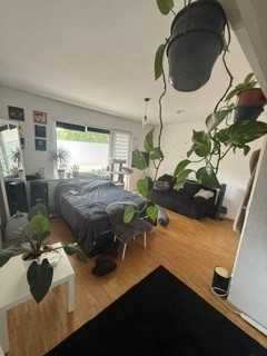+++Charmante 1 Zimmer Wohnung mit Balkon zu vermieten+++