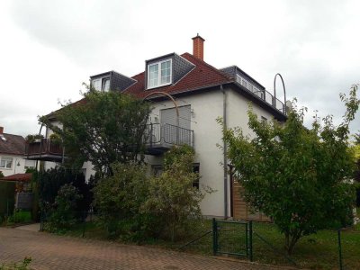Schöne helle 3 Zi-Wo mit Balkon am Feld-/Waldrand in Groß-Gerau