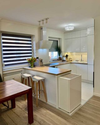 Hochwertig modernisierte 3-Zi.-Whg. Balkon, Aufzug, EBK in der Innenstadt Nord-Provisionsfrei