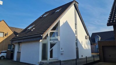 Freundliches, freistehendes Einfamilienhaus von privat