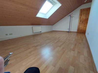 Ansprechende und sanierte 3-Zimmer-Dachgeschosswohnung in Otterberg