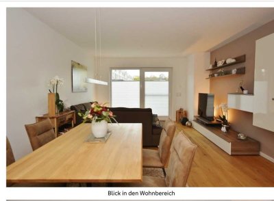 Modernes & energieeffizientes Reihenmittelhaus mit beheizter Garage, Garten & Glasfaser in Laagberg