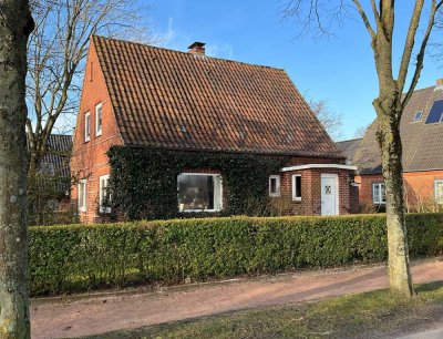 Strandnah und gemütlich: Einfamilienhaus am Ortsrand in begehrter Wohnlage