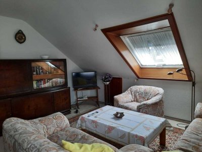 Helle 2-Zimmer gemütl. möblierte Dachgeschosswohn  in  Fischeln                      ung in Fischeln