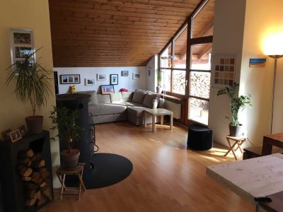 3-Zimmer Dachgeschosswohnung mit Balkon und Garage in Tutzing am See