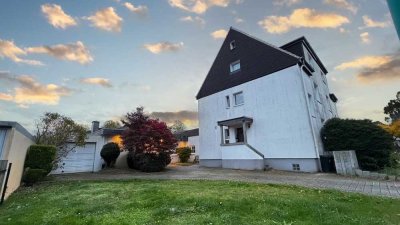 Traumhafter Bungalow mit Garten und vermieteter Doppelhaushälfte in Duisburg-Vierlinden!