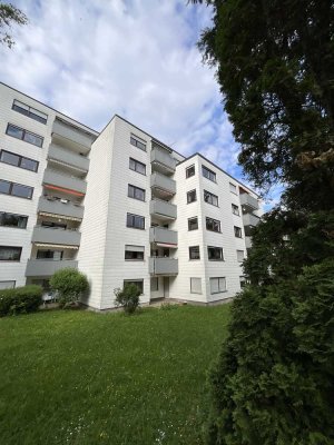 Schöne großzüge 4-Zimmerwohnung mit Aufzug