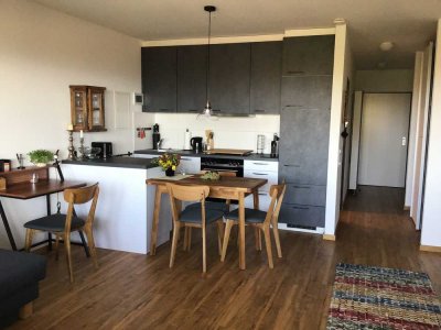 Schöne 1,5 Zi Whg. mit Balkon, Tiefgaragenplatz und Keller