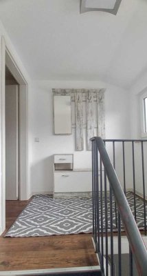 2-Zimmer Dachgeschosswohnung in LU-Mundenheim