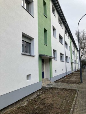 Sanierte 2,5 Zimmerwohnung mit Balkon