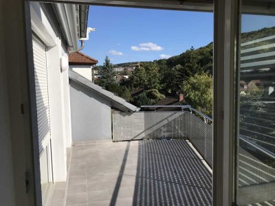 Helle Attraktive 4,5-Zimmer-DG-Wohnung mit Balkon und EBK in Lörrach, Holzgasse