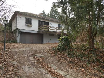 Ruhige Lage auf einer Anhöhe — OKAL-Haus auf 860 m² uneinsehbarem Grundstück