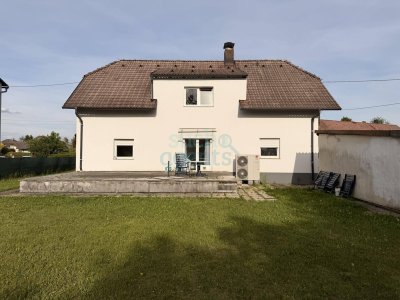 Großes Ein-Zweifamilienhaus in ruhiger Siedlungslage zu vermieten