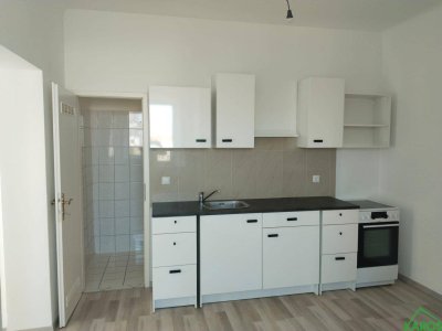 3-ZIMMER-DACHGESCHOSSWOHNUNG MIT TERRASSE!!!