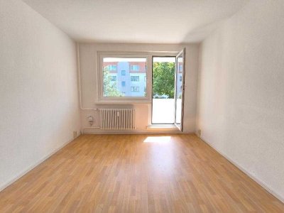 sanierte 3-Raum-Wohnung mit Südbalkon
