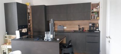 Zweizimmerwohnung mit Terasse, kleinem Garten, Tiefgaragenabstellplatz und Kellerabteil