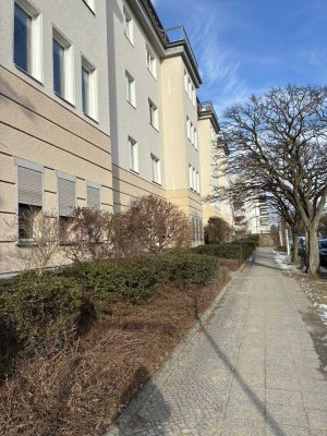 2-Zimmer Wohnung im 1. OG in Berlin-Zehlendorf von privat