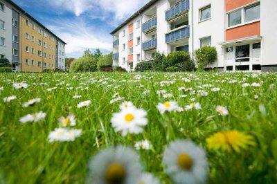 Schöne und helle Wohnung in traumhafter Grünanlage !!!