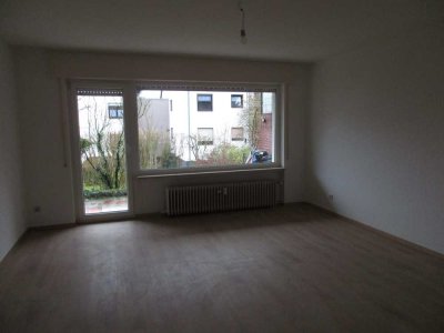 Ruhige, sanierte 2-Raum-Erdgeschosswohnung mit Terrasse in Bad Homburg-Obereschbach