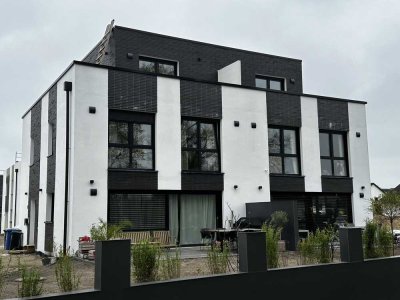KfW 40+ Einziehen! Woh(n)fühlen & den kompletten Komfort genießen! DHH