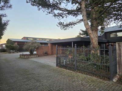 Exklusive Architektenvilla mit Büro- und Gewerbekomplex - Arbeiten und Wohnen an einem Standort