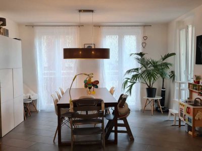 Neuwertige 3,5 Zimmer Wohnung mit Altstadtblick