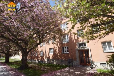 *Perfekte Wohnung zur Kapitalanlage: 3-Raum-Wohnung mit Balkon in 09126 Chemnitz zum Verkauf*