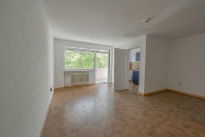 Gepflegte 1-Zimmer-Wohnung mit EBK und  Balkon in Ingolstadt Nord-Ost