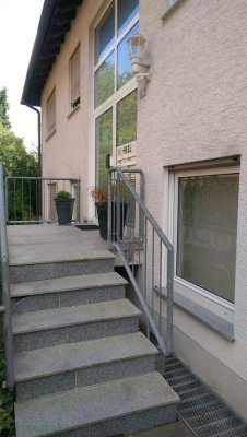 Das ist selten: gut aufgeteilte 3,5-Zimmer Wohnung im Erdgeschoß ohne Stellplatz