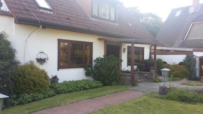 Mehrgenerationenhaus, 3 Haushalte möglich o. WG, 12 Zimmer in Hoisdorf