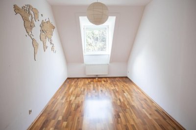4-Zimmer Dachgeschosswohnung mit Balkon in Mödlinger Bahnhofsnähe