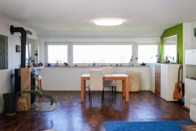 Exposé – Lichtoase mit Weitblick: Zwischen Himmel und Wald