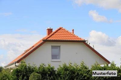 Einfamilienhaus mit Doppelgarage