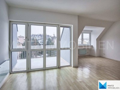 Sanierte DG-Wohnung mit Balkon *Ruhelage und Ausblick* | nahe Rötzergasse