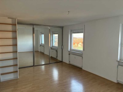 Helle 1-Zimmer Wohnung im 8. OG in Herzogenaurach