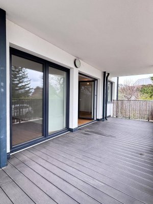 Zentrale Ruhelage ~ 2 Gehminuten zum Bahnhof ~ großer Balkon ~ kleiner Garten ~ Stellplatz