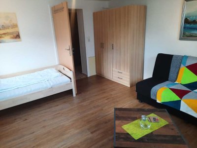Möblierte 1 Zimmer-Wohnung, mit Wohnküche, neuem Bad, Kabel-TV, WLAN u. Stromkosten, in Rodgau